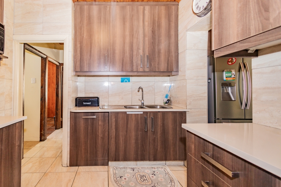 5 Bedroom Property for Sale in Ruyterwacht Western Cape